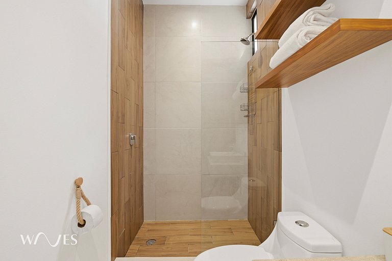 Spacious Loft Steps from the Beach