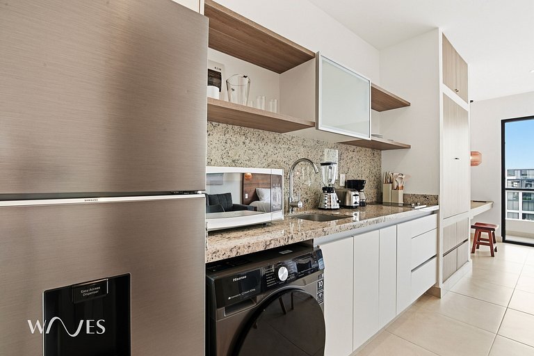 Spacious Loft Steps from the Beach