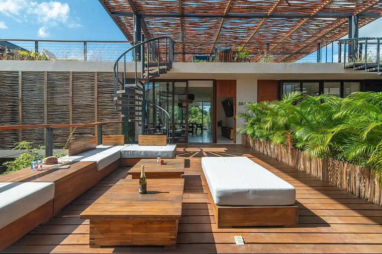 Piscina privada y terraza en Aldea Zama, Tulum