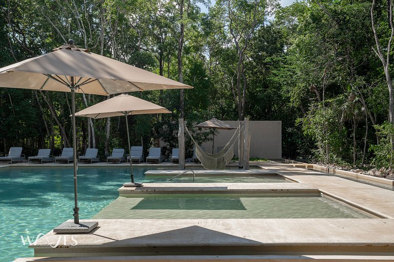 Oasis Chic con Piscina Privada y Vista a la Jungla