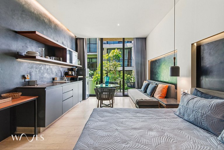 Modern Studio Rooftop w/Pool and Ocean View