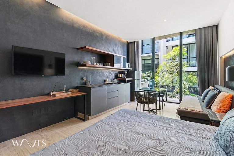 Modern Studio Rooftop w/Pool and Ocean View