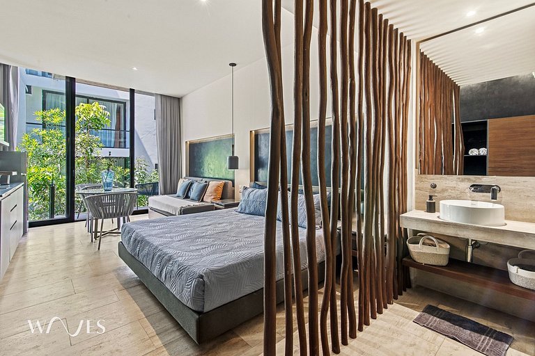 Modern Studio Rooftop w/Pool and Ocean View