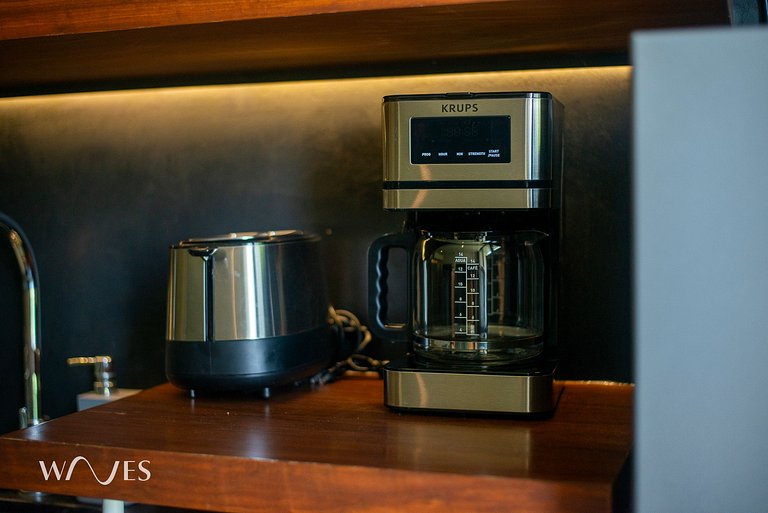 Modern Studio Rooftop w/Pool and Ocean View