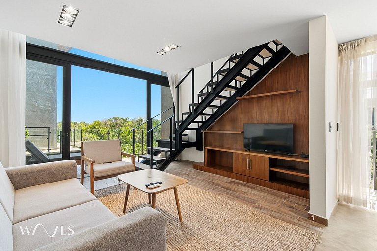 1 Br. Penthouse with Top Nature Views
