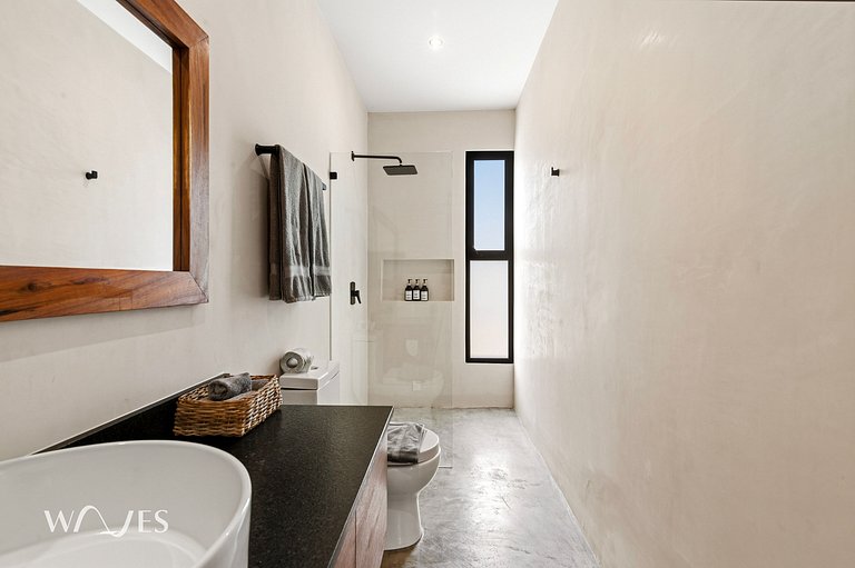 Minimalist loft: your private space surrounded by nature