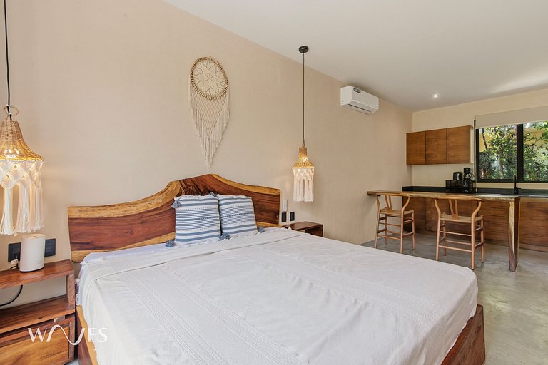 Minimalist loft: your private space surrounded by nature