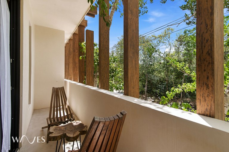 Minimalist loft: your private space surrounded by nature