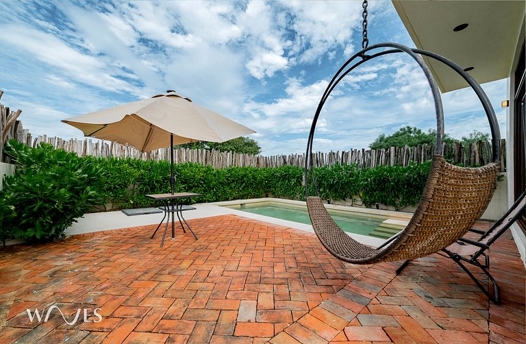 Private villa with ocean view and pool