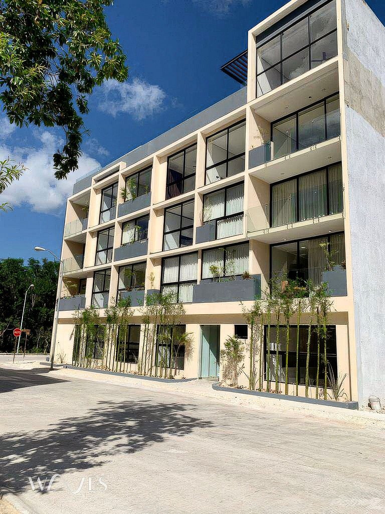 Great Located Spacious Studio w/Rooftop Pool